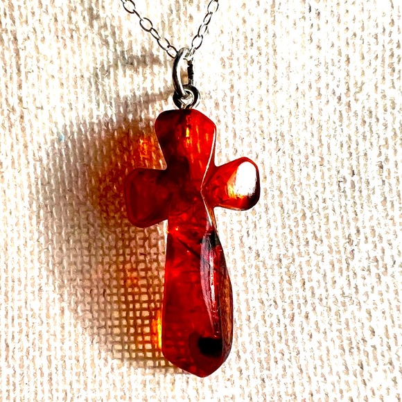 Vintage Carved Amber Cross Pendant on 18” Silver .925 Chain - Picture 3 of 7